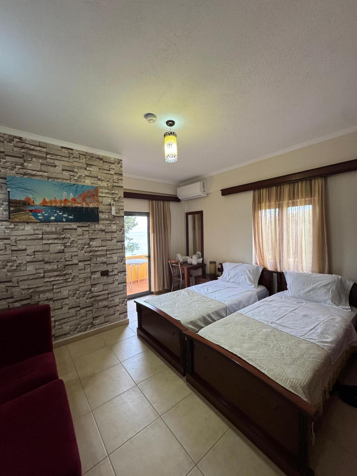 Hotel Restorant Leza Lini Zewnętrze zdjęcie