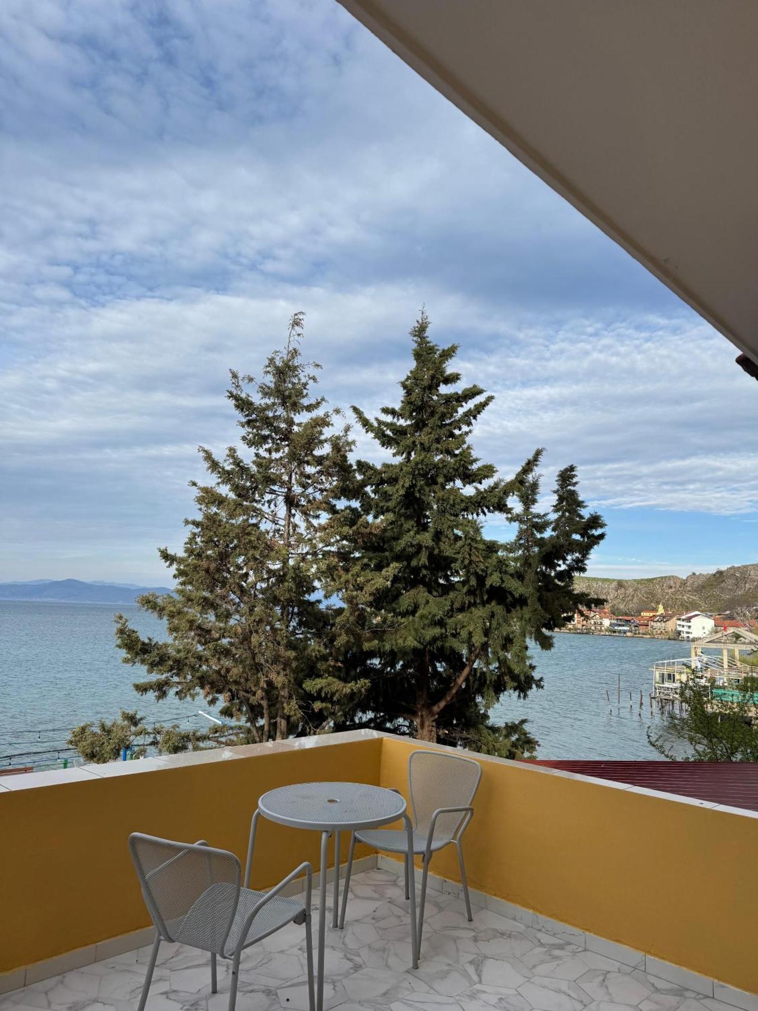 Hotel Restorant Leza Lini Zewnętrze zdjęcie