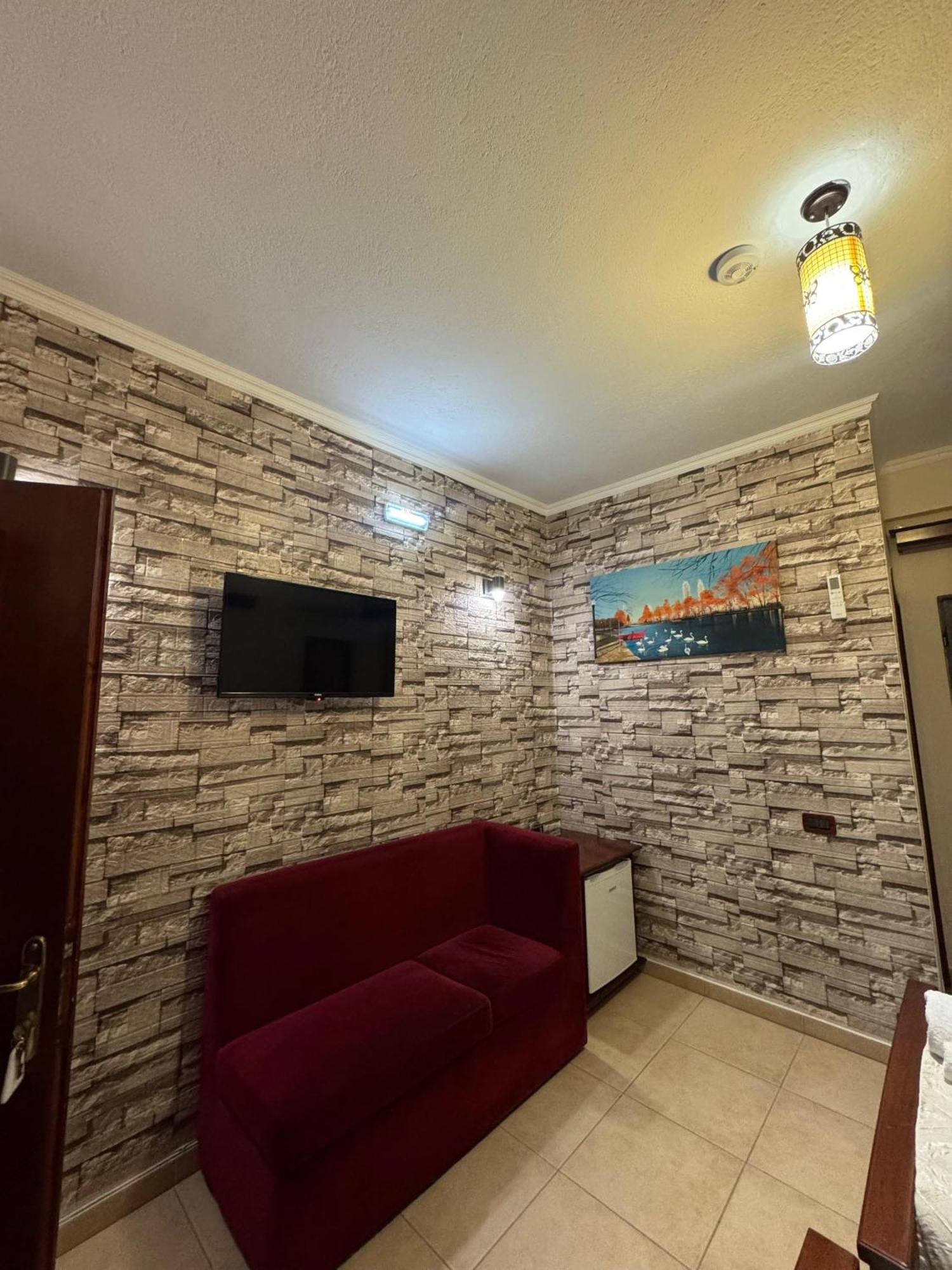 Hotel Restorant Leza Lini Zewnętrze zdjęcie